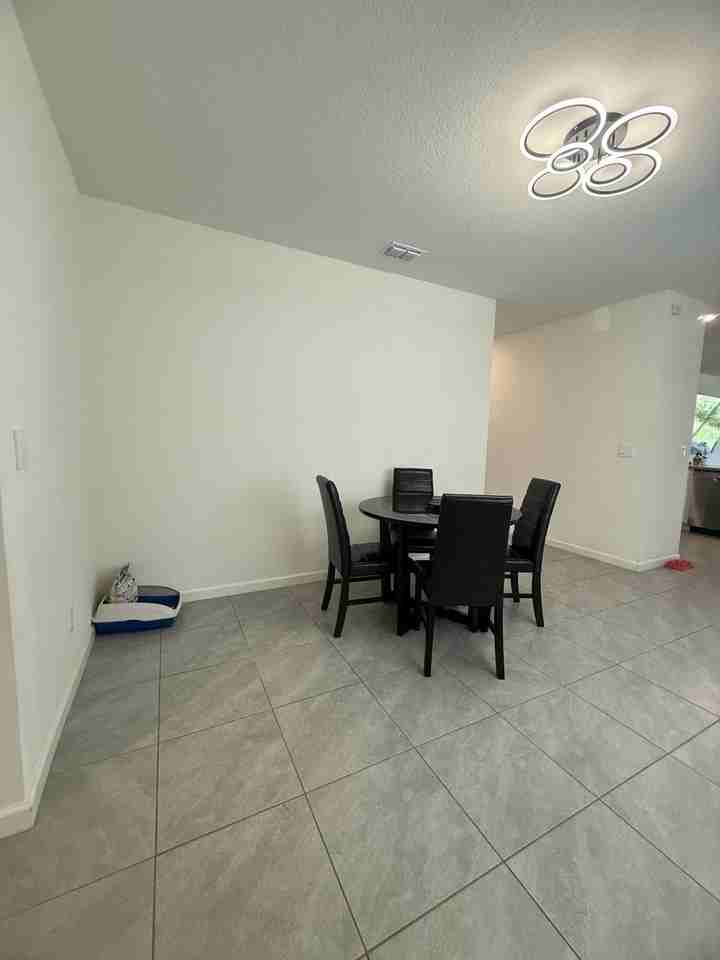 12251 Sw Nettuno Way - Photo 4 of 18