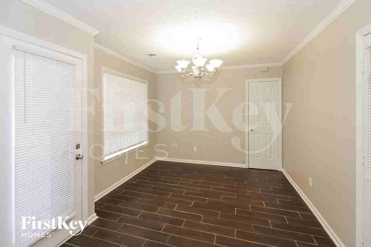 87 Shelley Renee Ln - Photo 4 of 15
