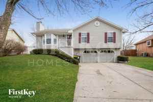 featured image of 1529 Ne Auburn Dr