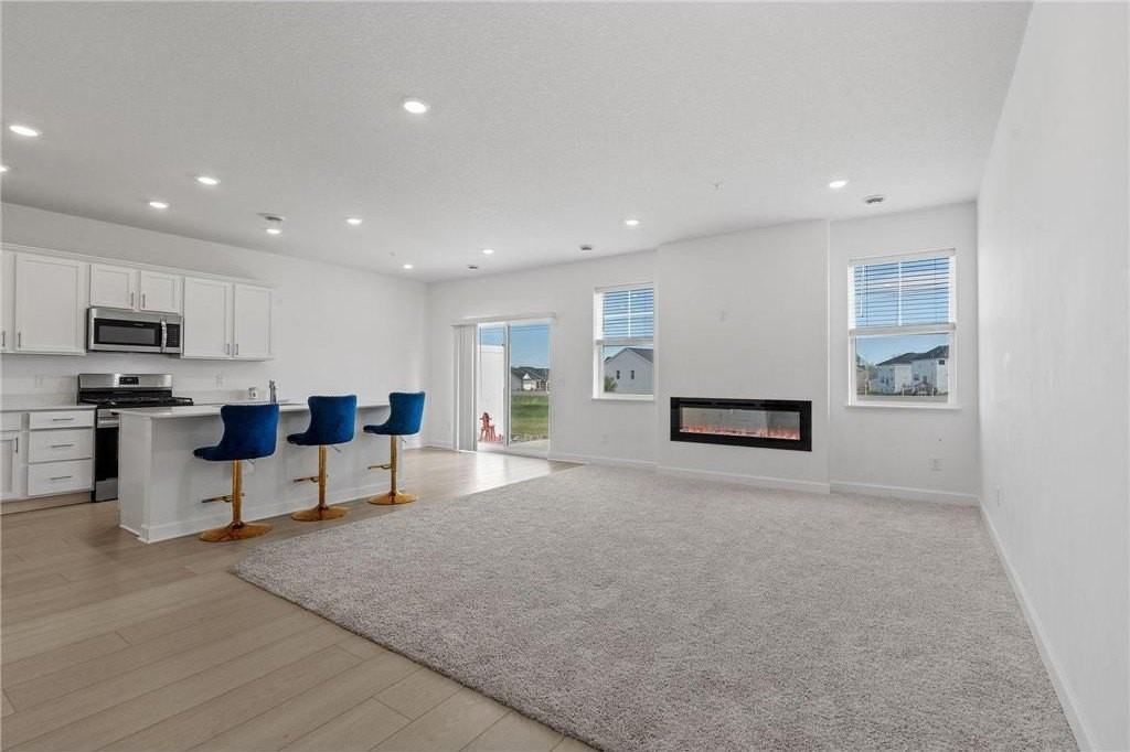 22782 Hazel Ln - Photo 6 of 33