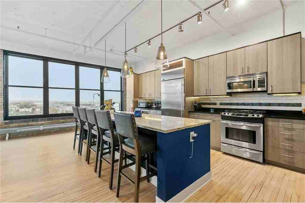 290 Market St #702 - Photo 2 of 46