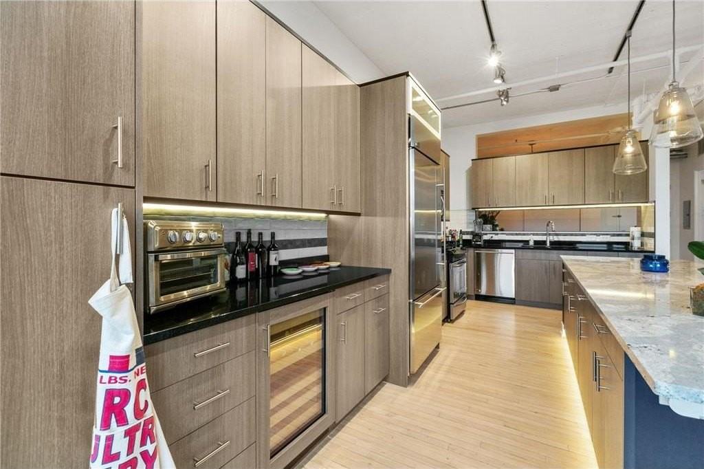 290 Market St #702 - Photo 5 of 46