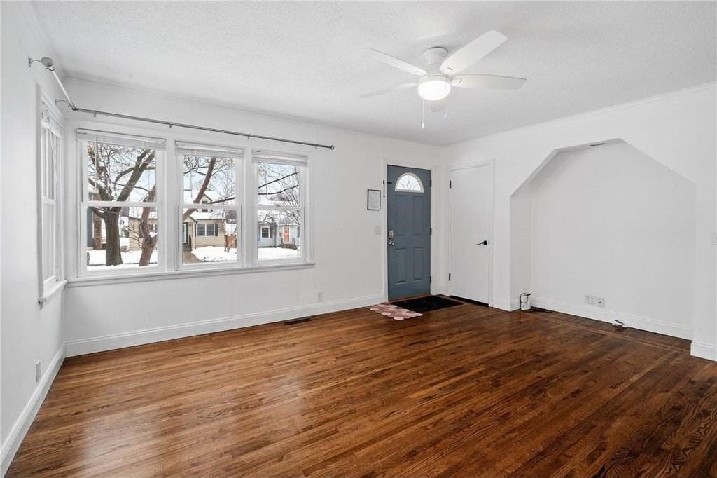 5705 Logan Ave S - Photo 4 of 30