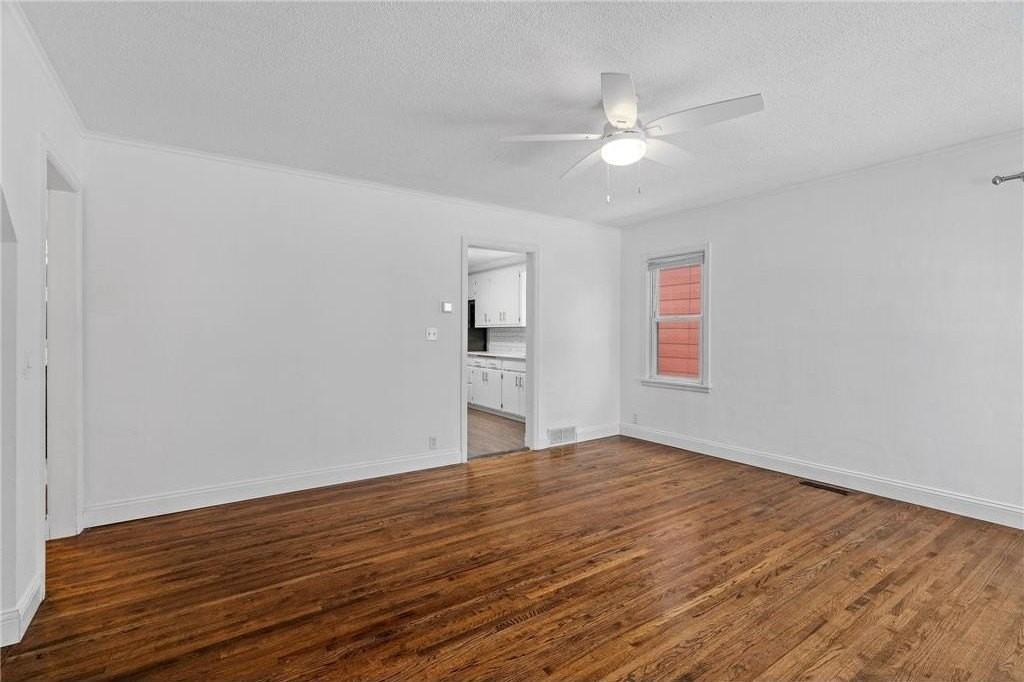 5705 Logan Ave S - Photo 5 of 30