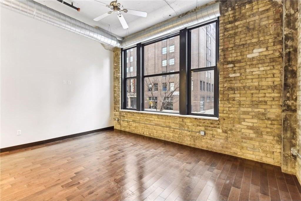 618 Washington Ave N #200 - Photo 6 of 27