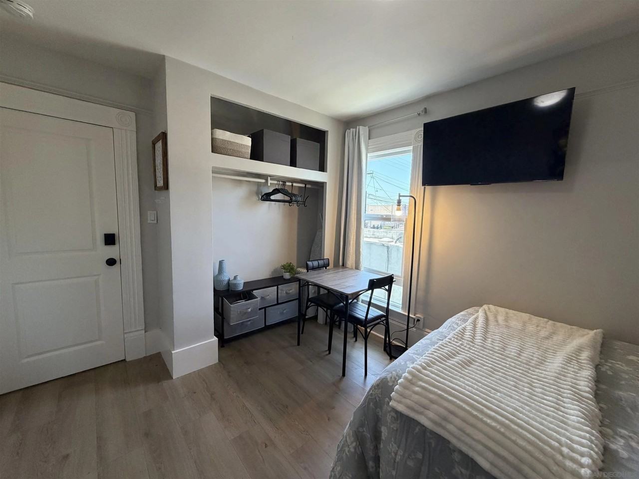 2174 Logan Ave #A - Photo 7 of 17