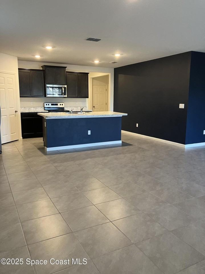 3469 Burrowing Owl Dr - Photo 2 of 13