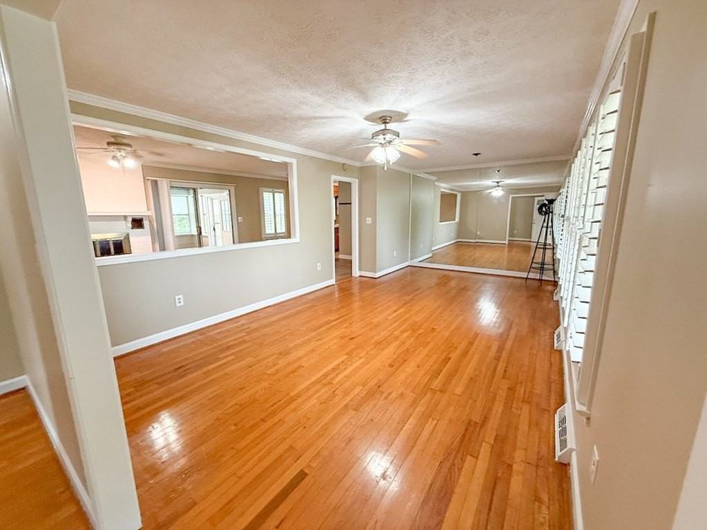 1290 Tuckers Rd - Photo 3 of 30