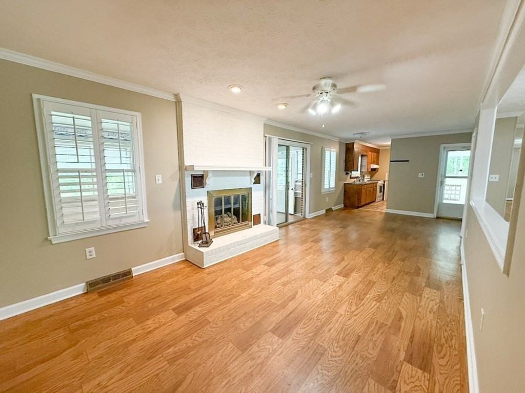 1290 Tuckers Rd - Photo 4 of 30