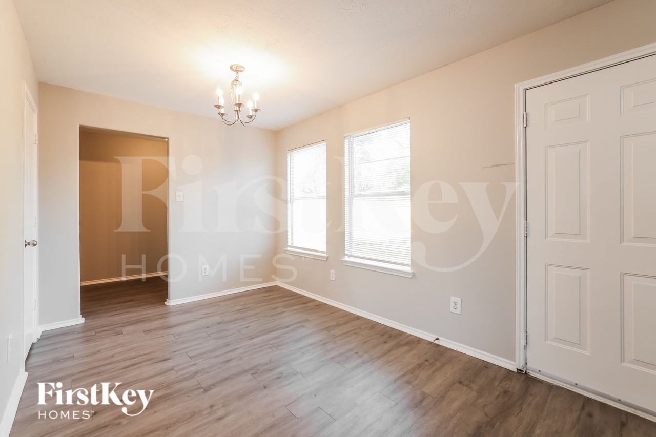 7507 Kennemer Dr - Photo 6 of 20