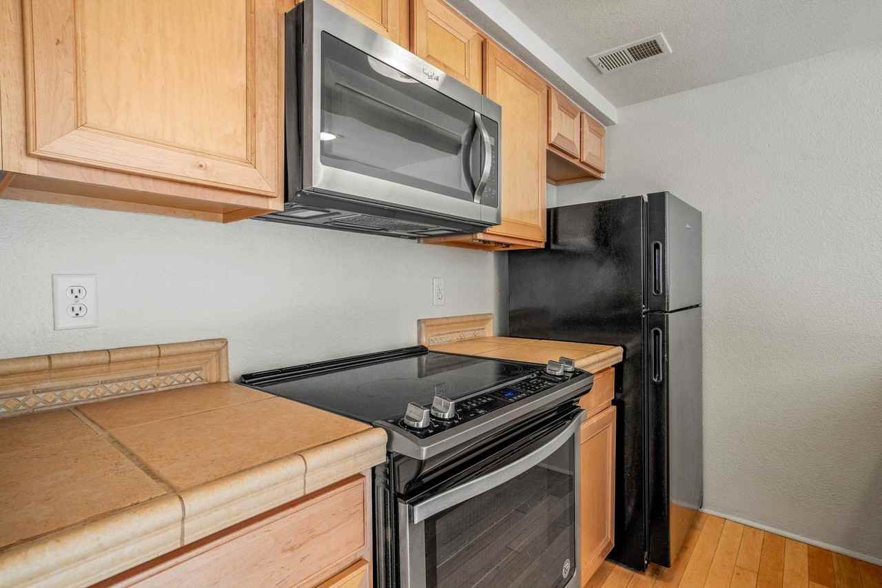 2210 Miguel Chavez Rd #1418 - Photo 3 of 32