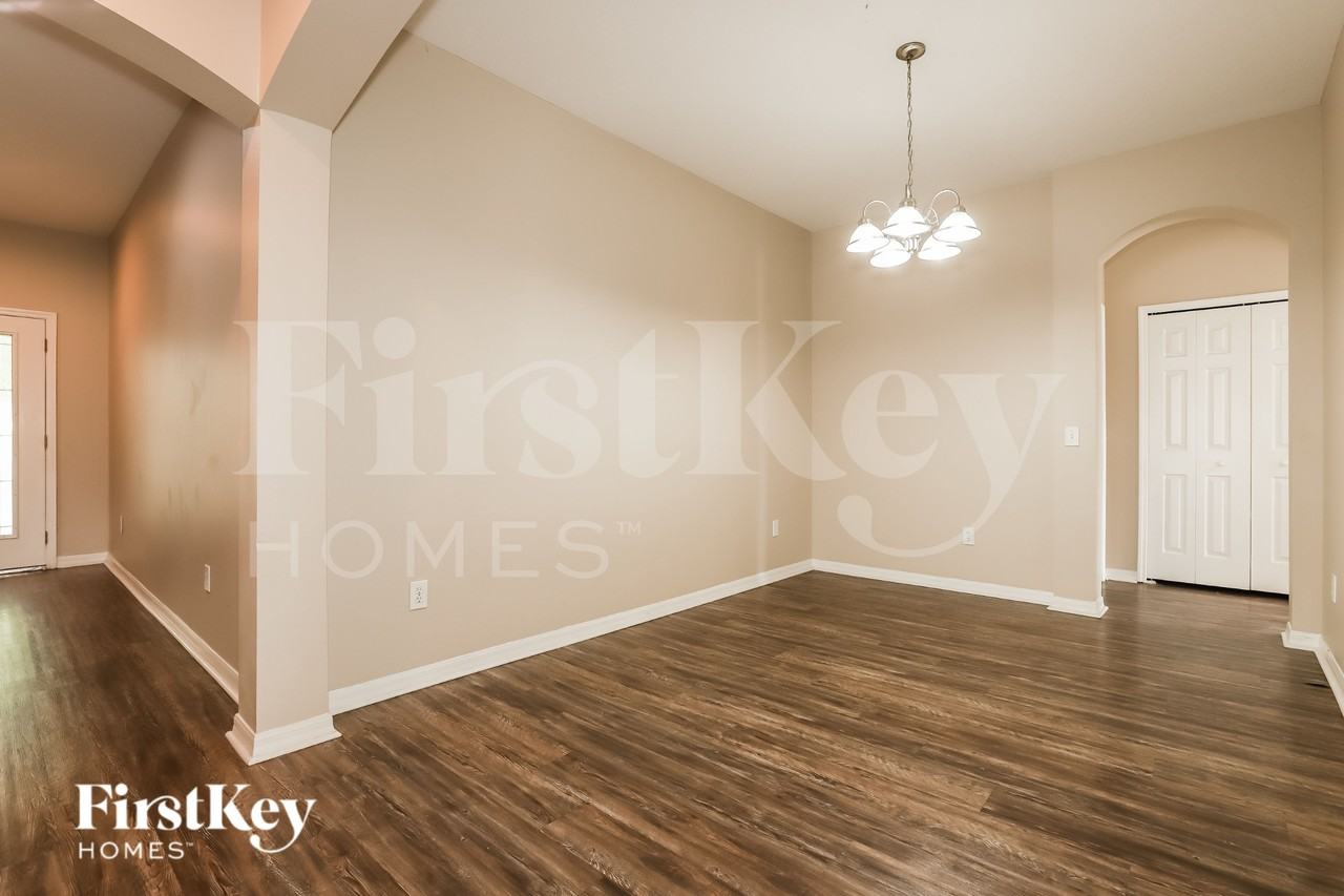 734 Star Pointe Dr - Photo 5 of 16