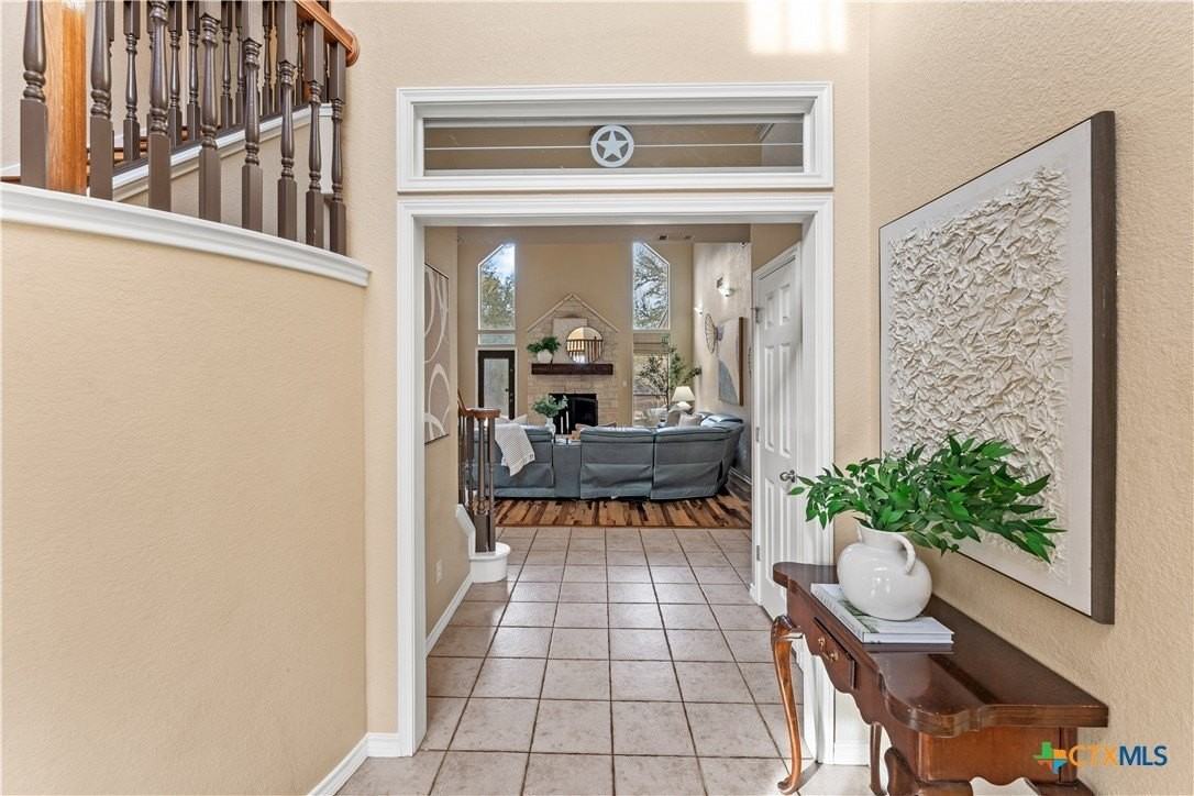 1060 Great Oaks - Photo 7 of 48