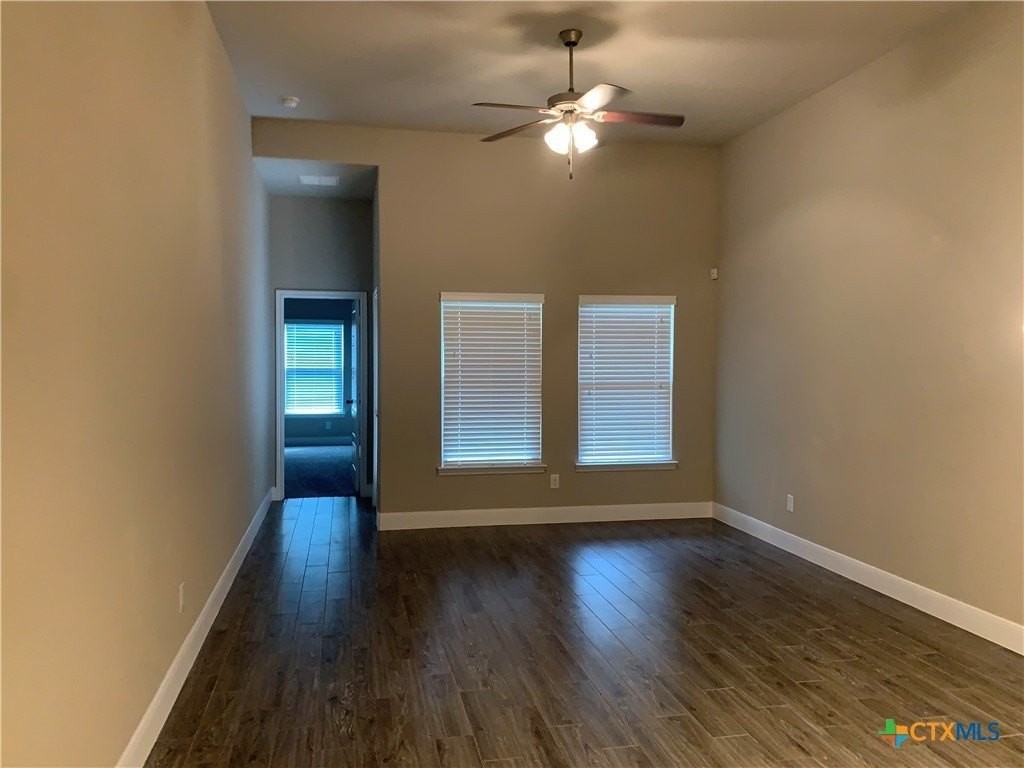 1221 Old Fm 306 - Photo 7 of 25