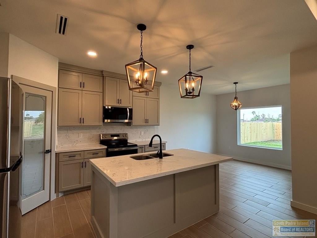 2642 Eliseo Villarreal Ave - Photo 6 of 17