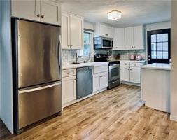 featured image of 140 Renfrew Ave