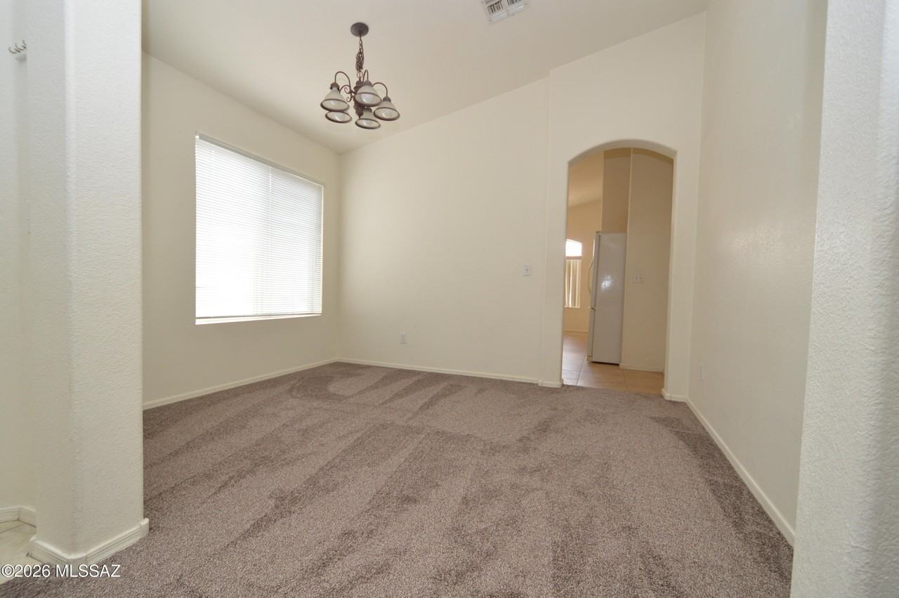7925 W Mural Hill Dr - Photo 4 of 14
