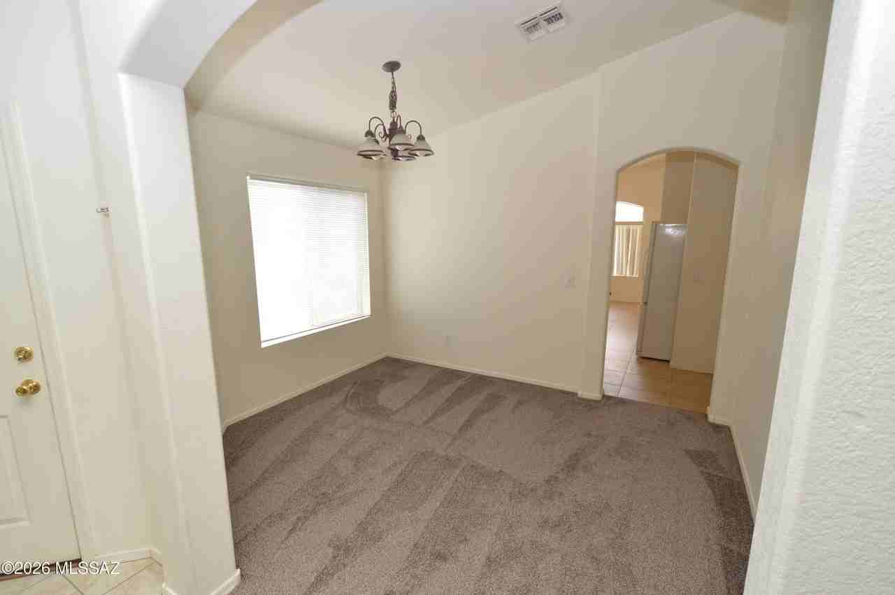7925 W Mural Hill Dr - Photo 5 of 14