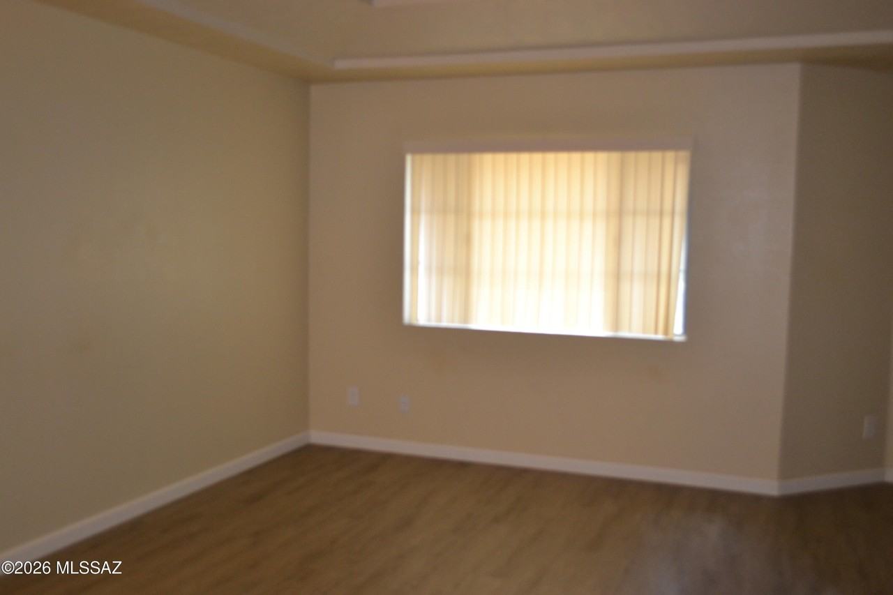 1200 E River Rd #D47 - Photo 3 of 13