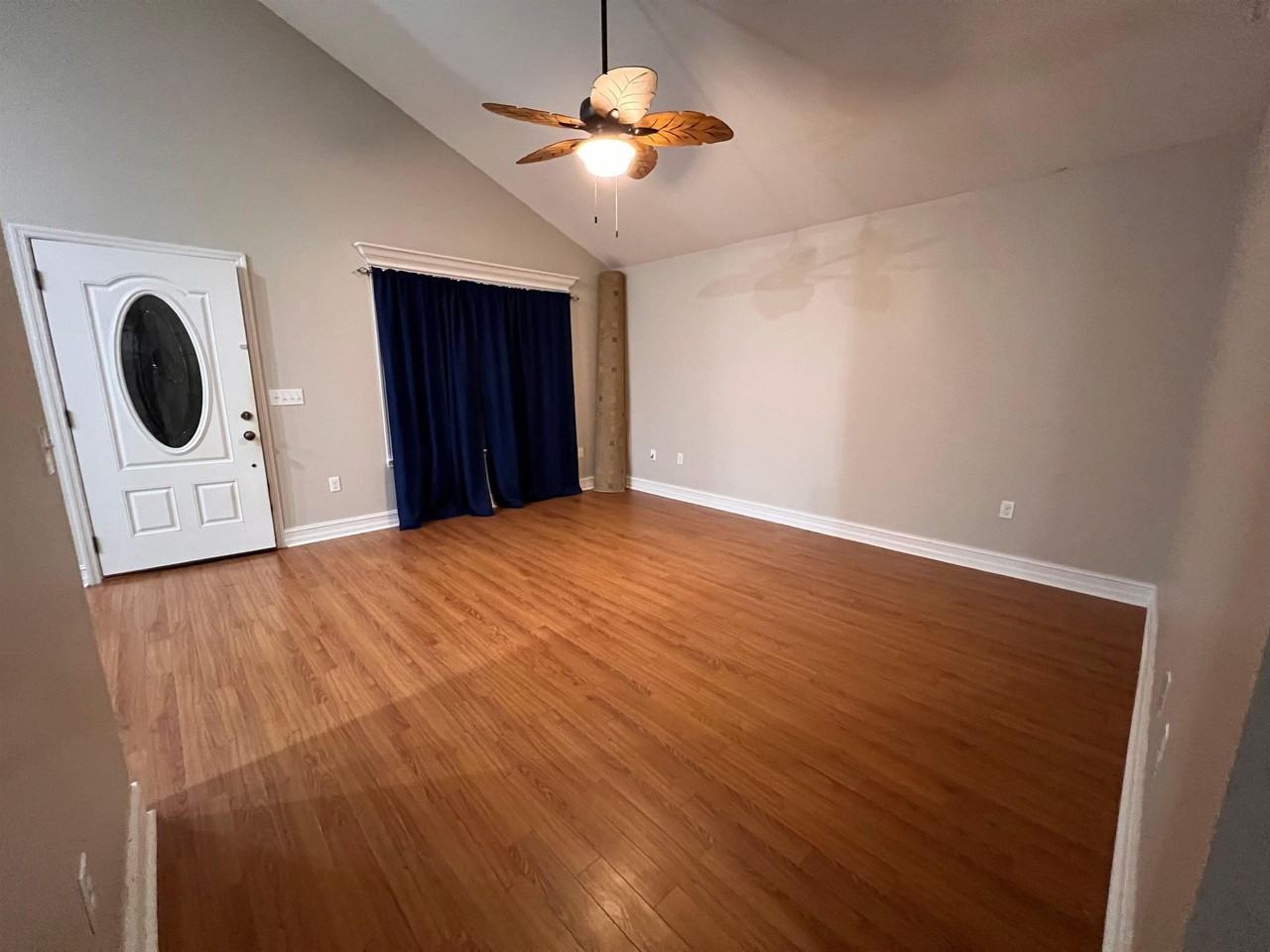 37 Cochise St - Photo 3 of 16