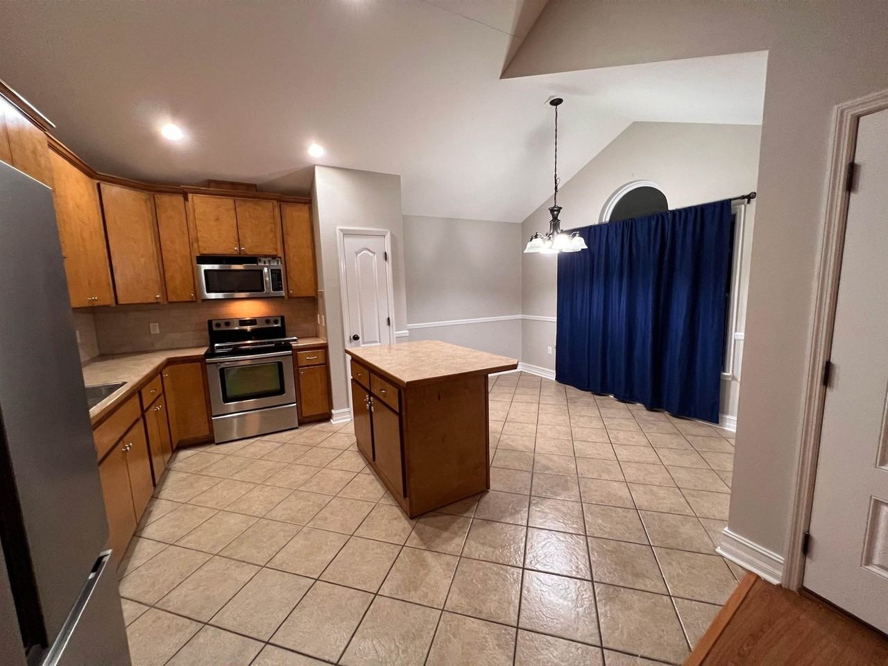 37 Cochise St - Photo 4 of 16