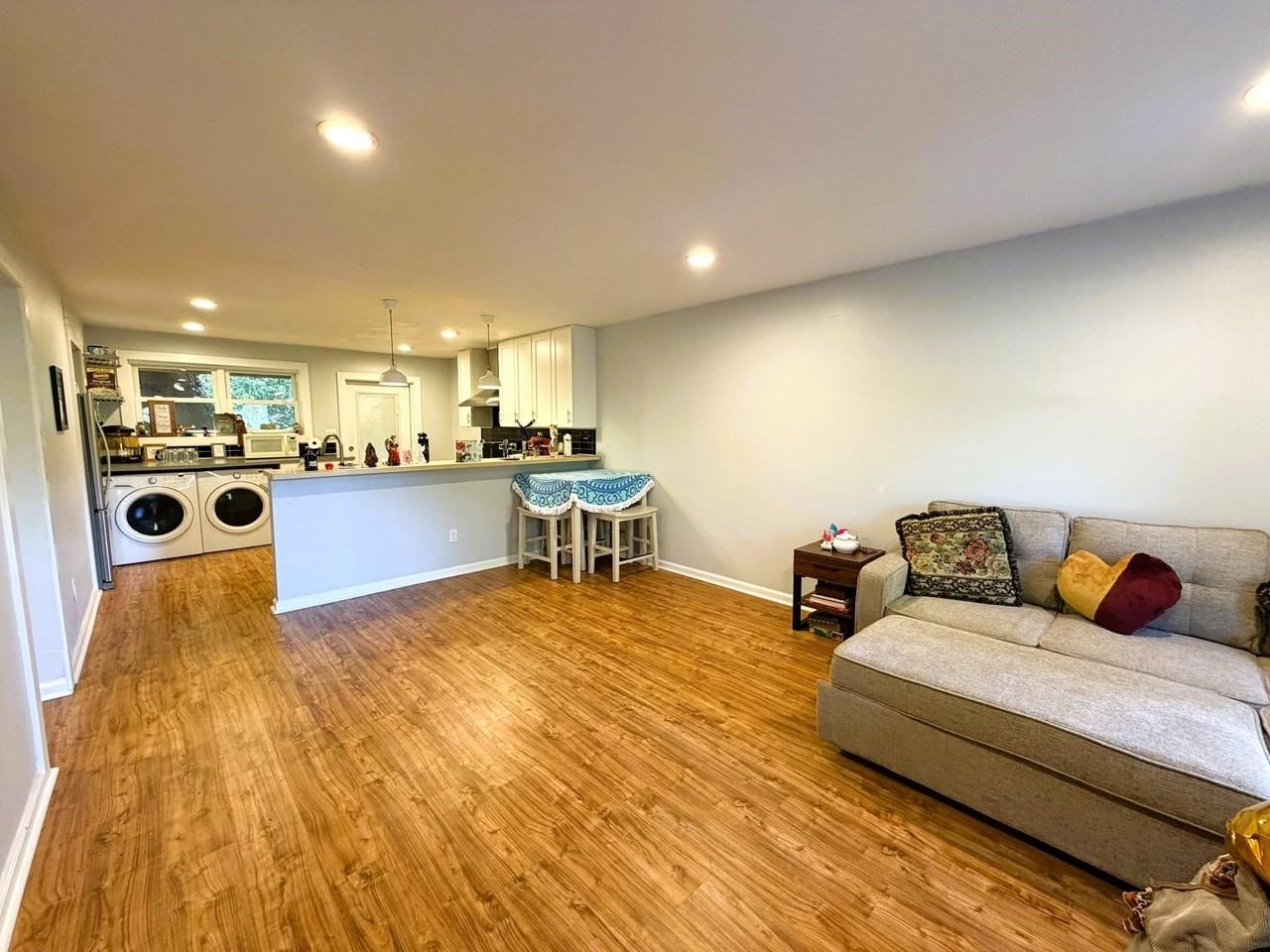 1113 Washington Ct #1 - Photo 3 of 22