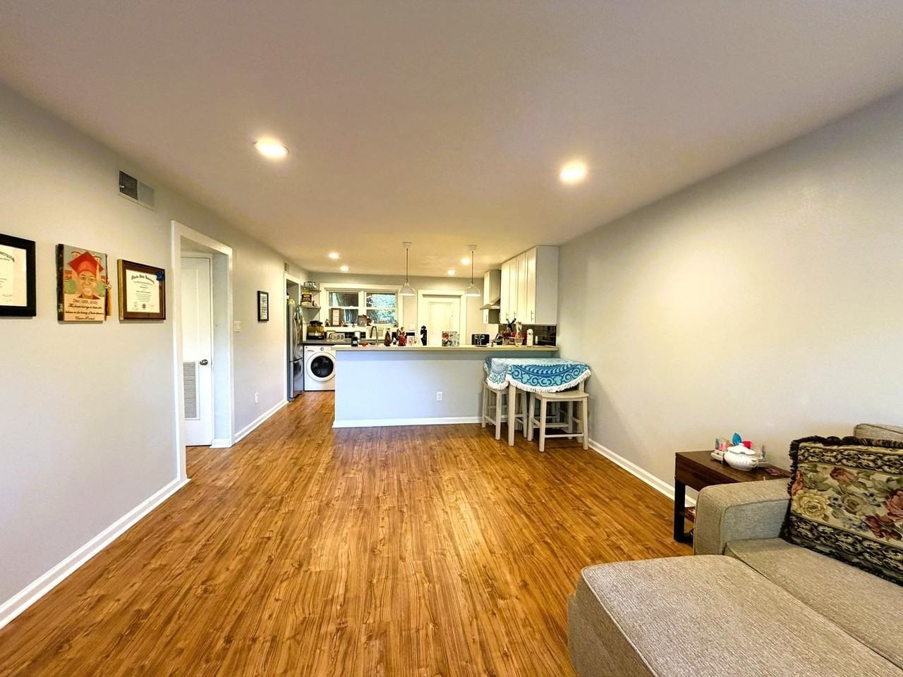 1113 Washington Ct #1 - Photo 4 of 22