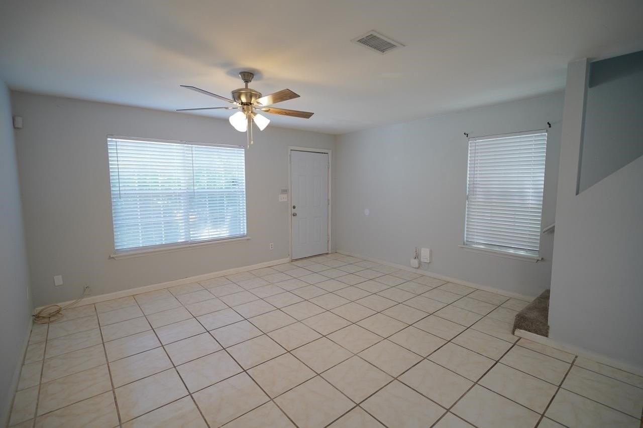 2648 Tess Cir - Photo 3 of 24