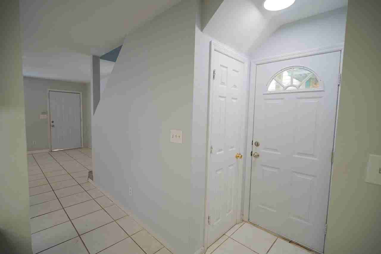 2648 Tess Cir - Photo 6 of 24