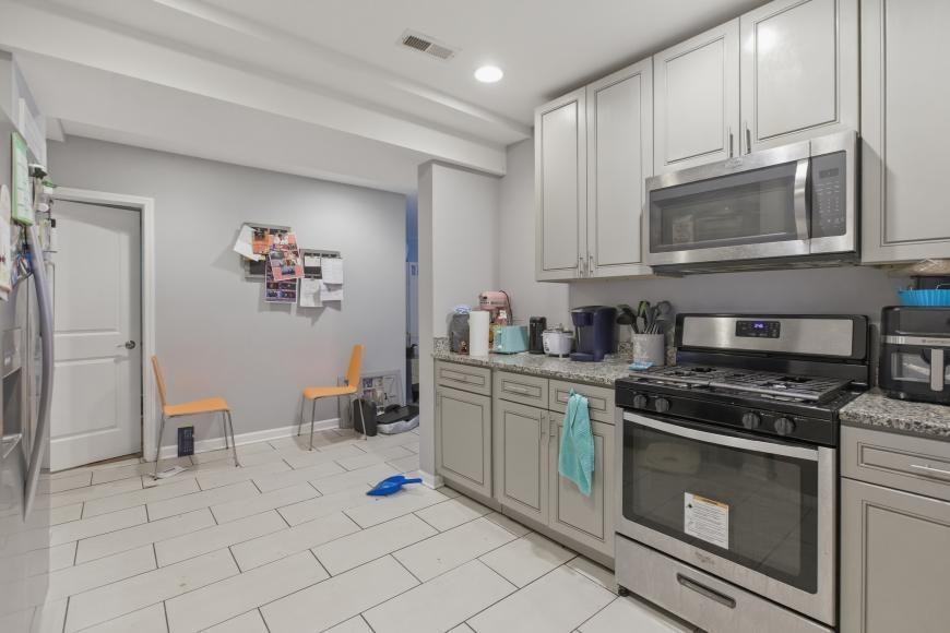 1014 S !st Ave - Photo 2 of 10