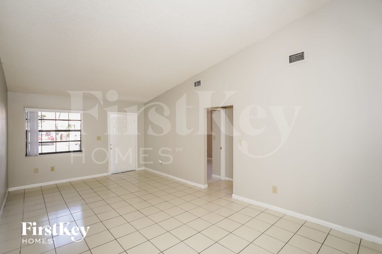 5505 Wlane - Photo 6 of 19