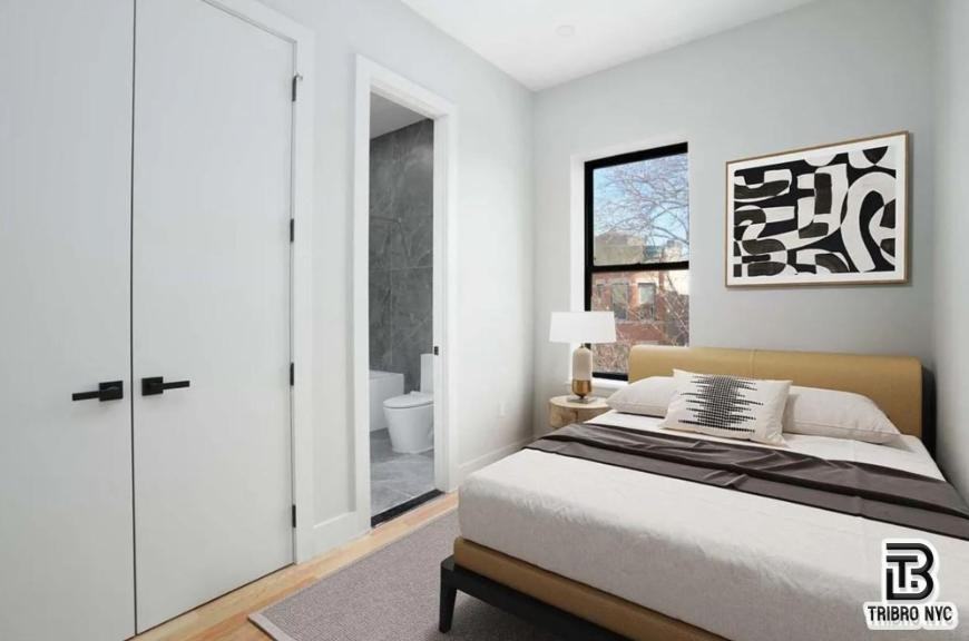 863 Hart St - Photo 5 of 8