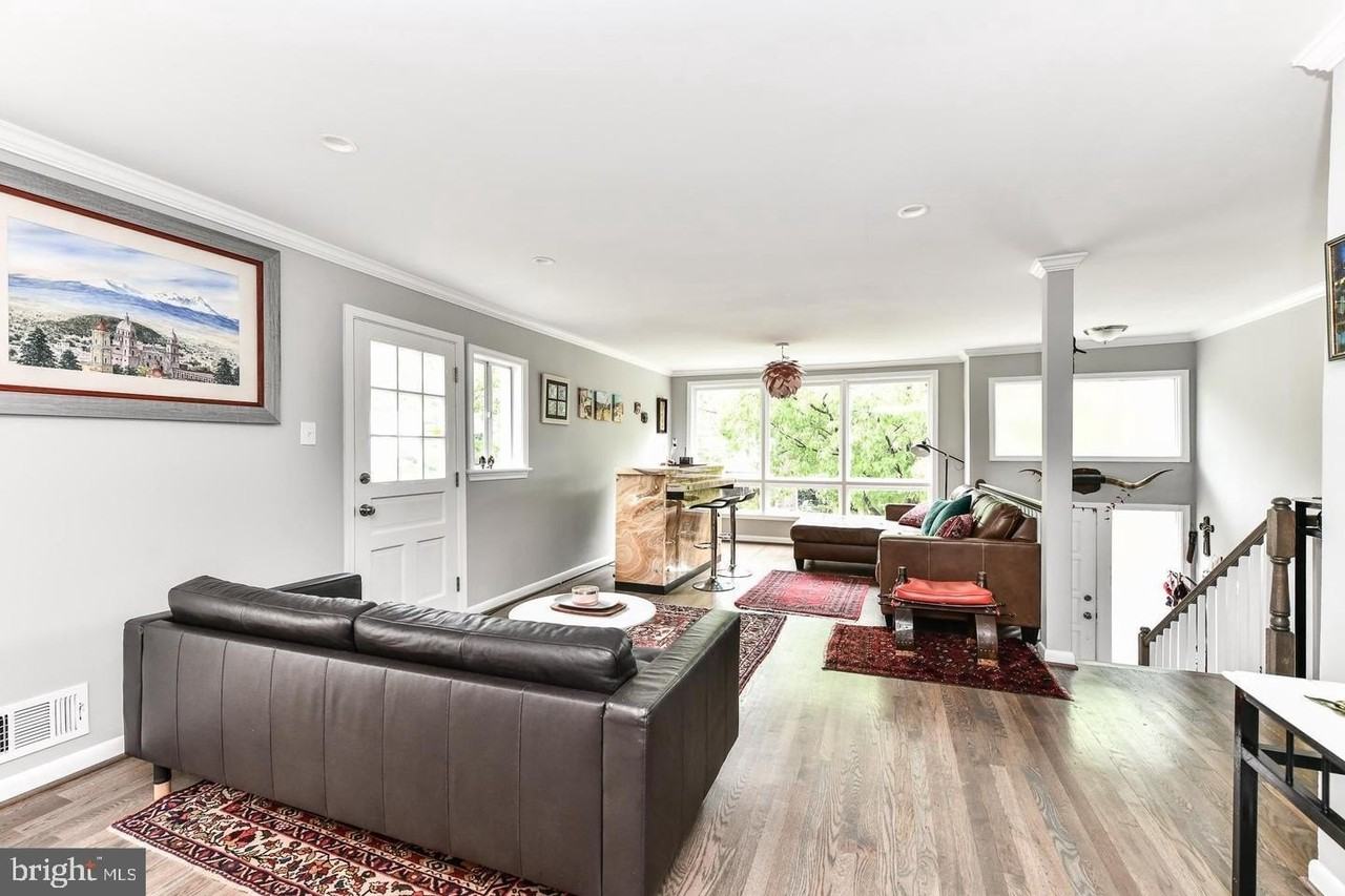 2013 Franklin St Ne - Photo 2 of 17