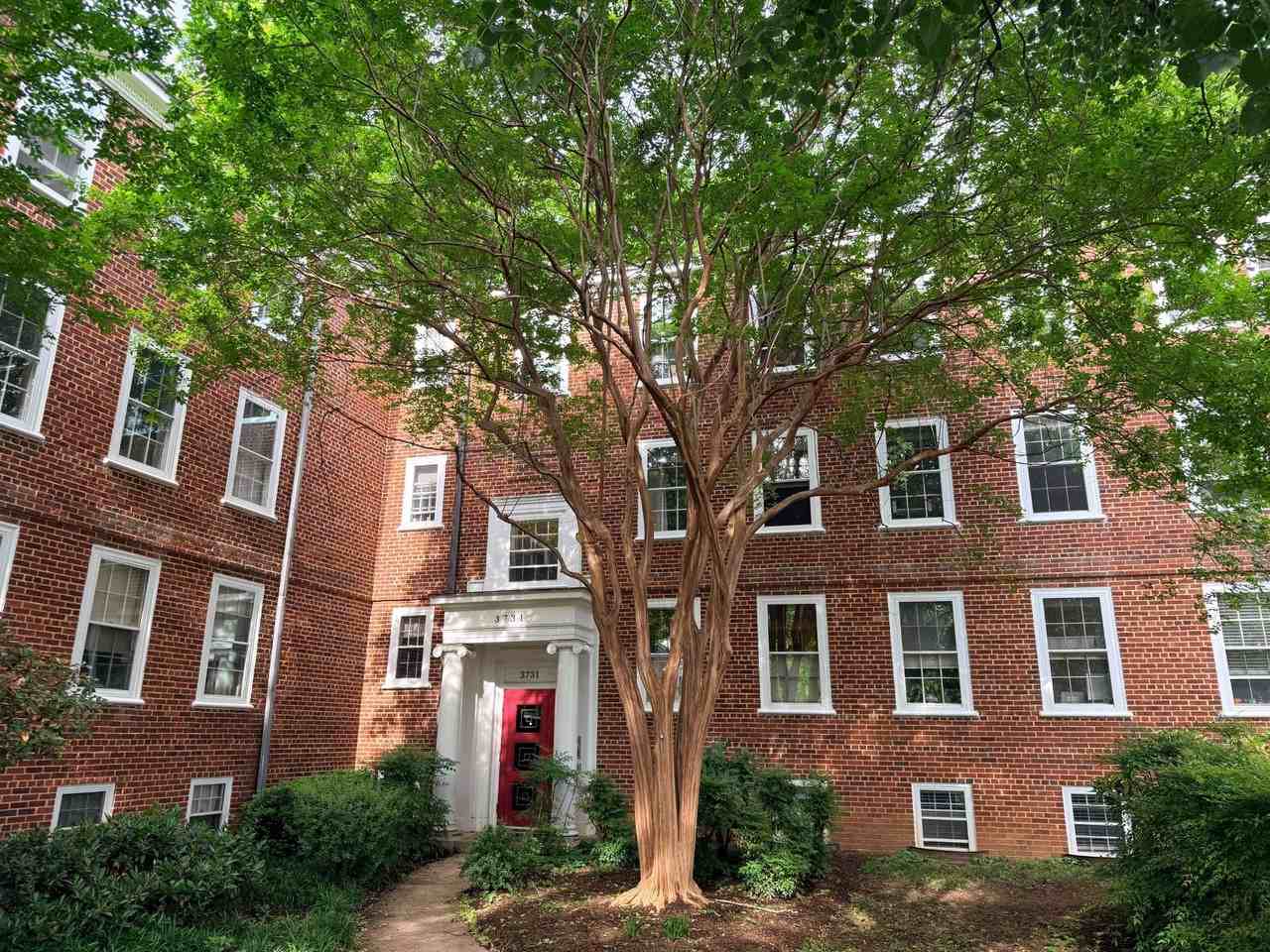 3731 39th St Nw #B200