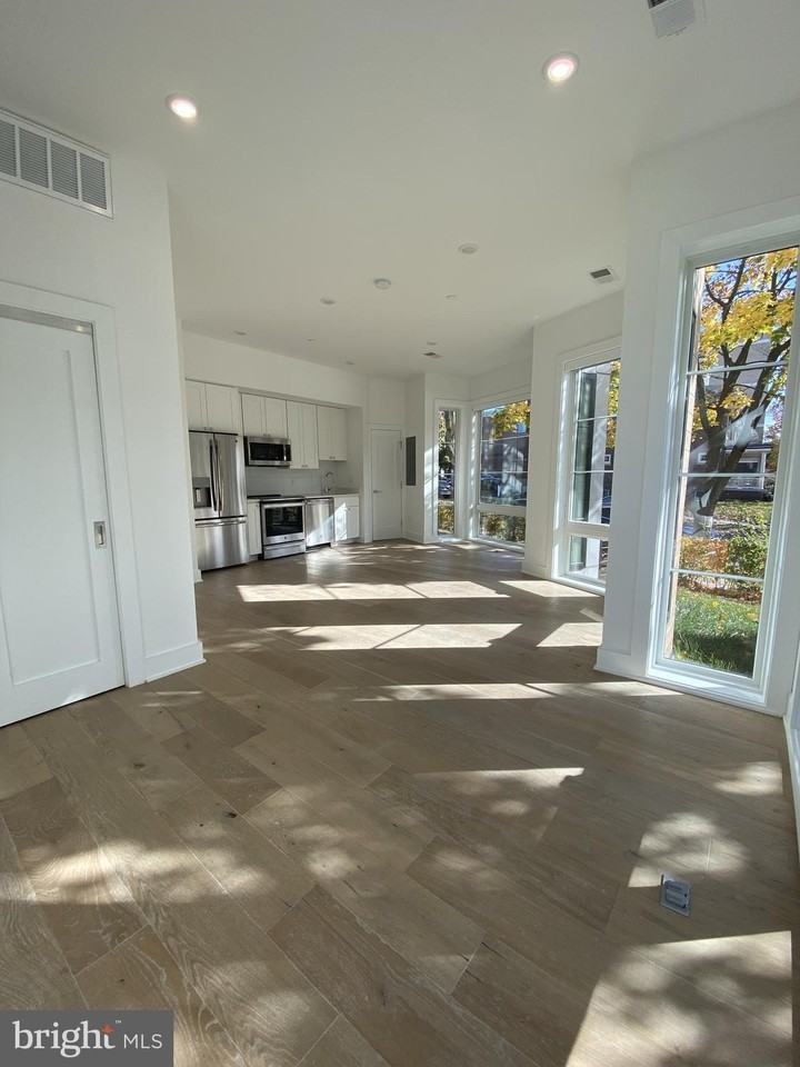 5301 Connecticut Ave Nw #202 - Photo 2 of 16