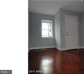 1442 Independence Ave Se #1 - Photo 3 of 12