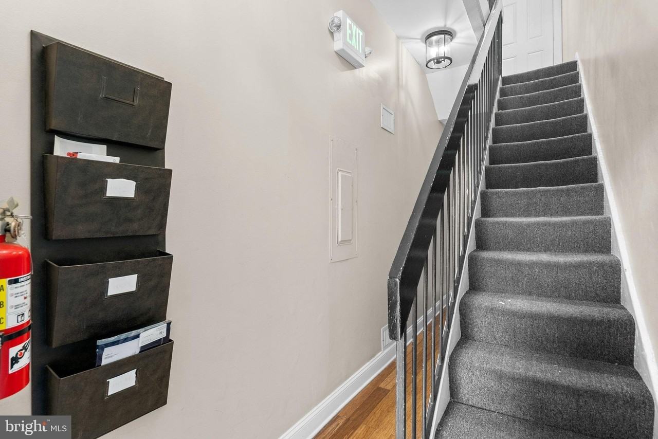 1932 15th St Nw #3 - Photo 3 of 13