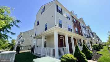 featured image of 3744 Green St