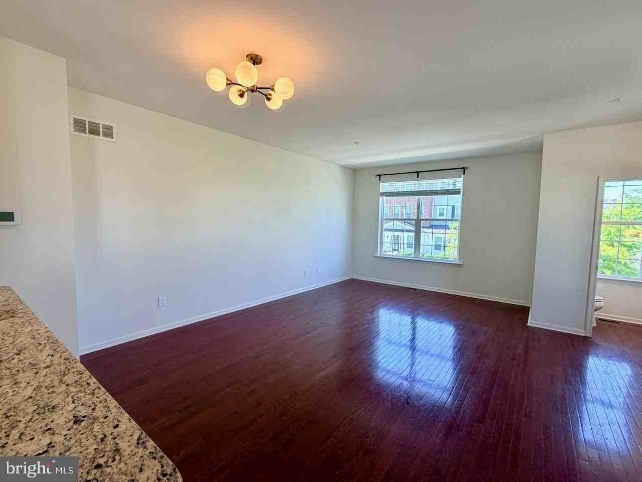 3744 Green St - Photo 3 of 50