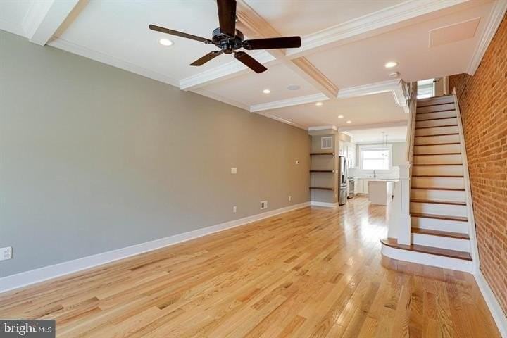 2820 Hudson St - Photo 4 of 31