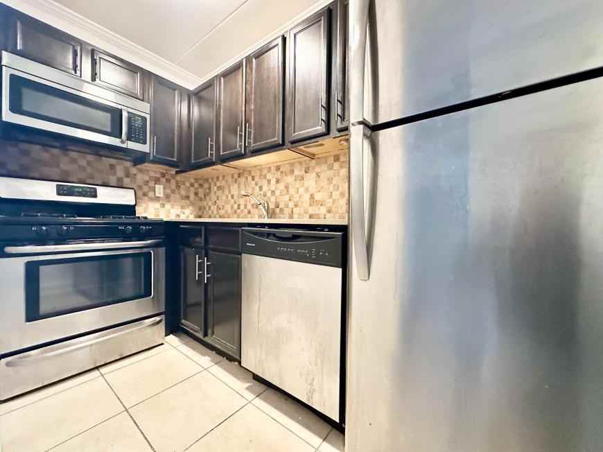 111 N 3rd Ave - Photo 3 of 4