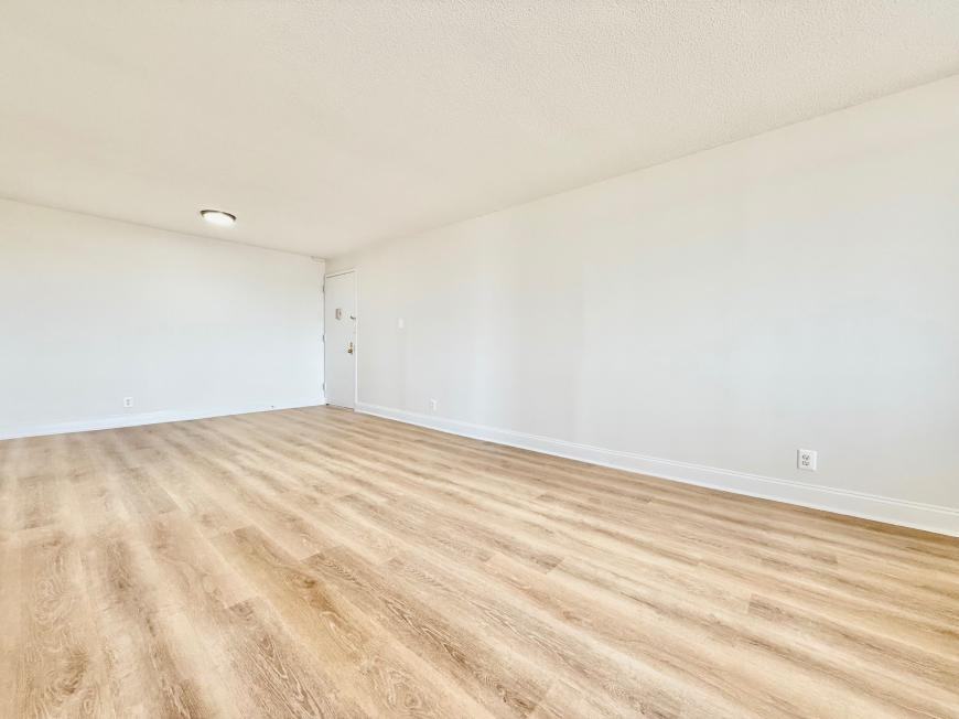 33 N 3rd Ave - Photo 2 of 10