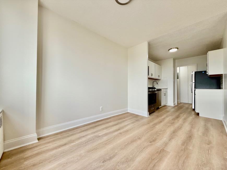 33 N 3rd Ave - Photo 3 of 10