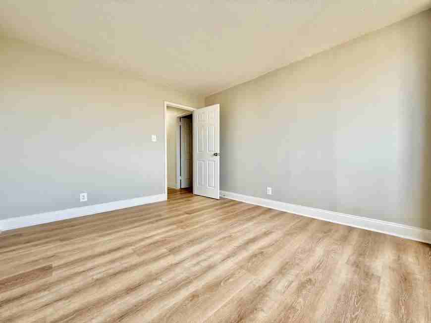 33 N 3rd Ave - Photo 5 of 10