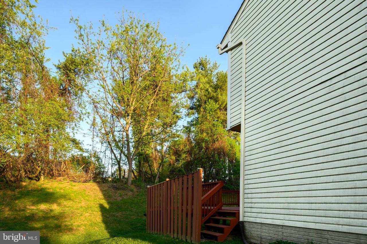 7951 Brightmeadow Ct - Photo 2 of 34