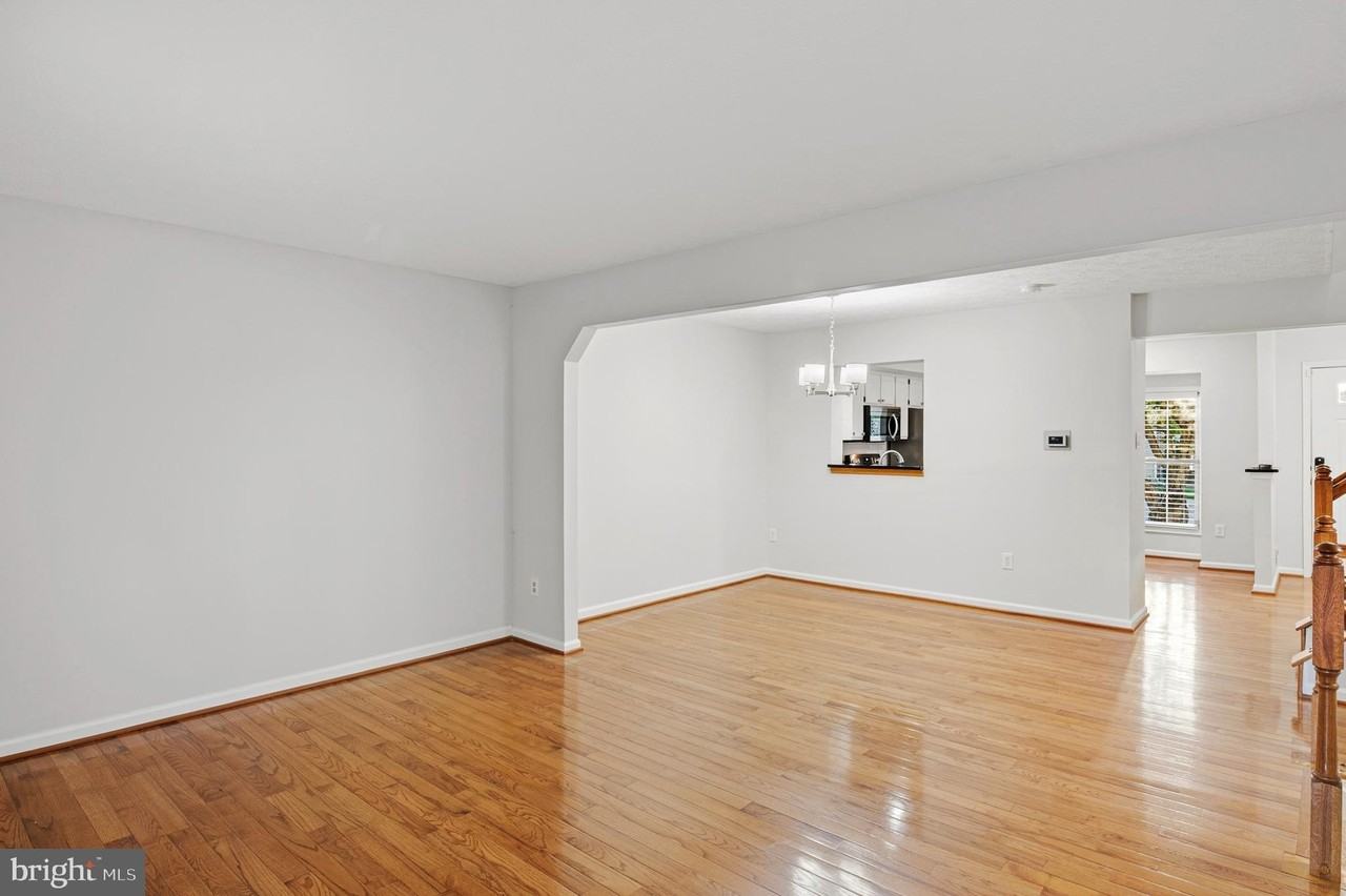 7951 Brightmeadow Ct - Photo 5 of 34
