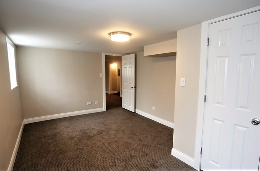 2758 N Richmond St - Photo 6 of 8