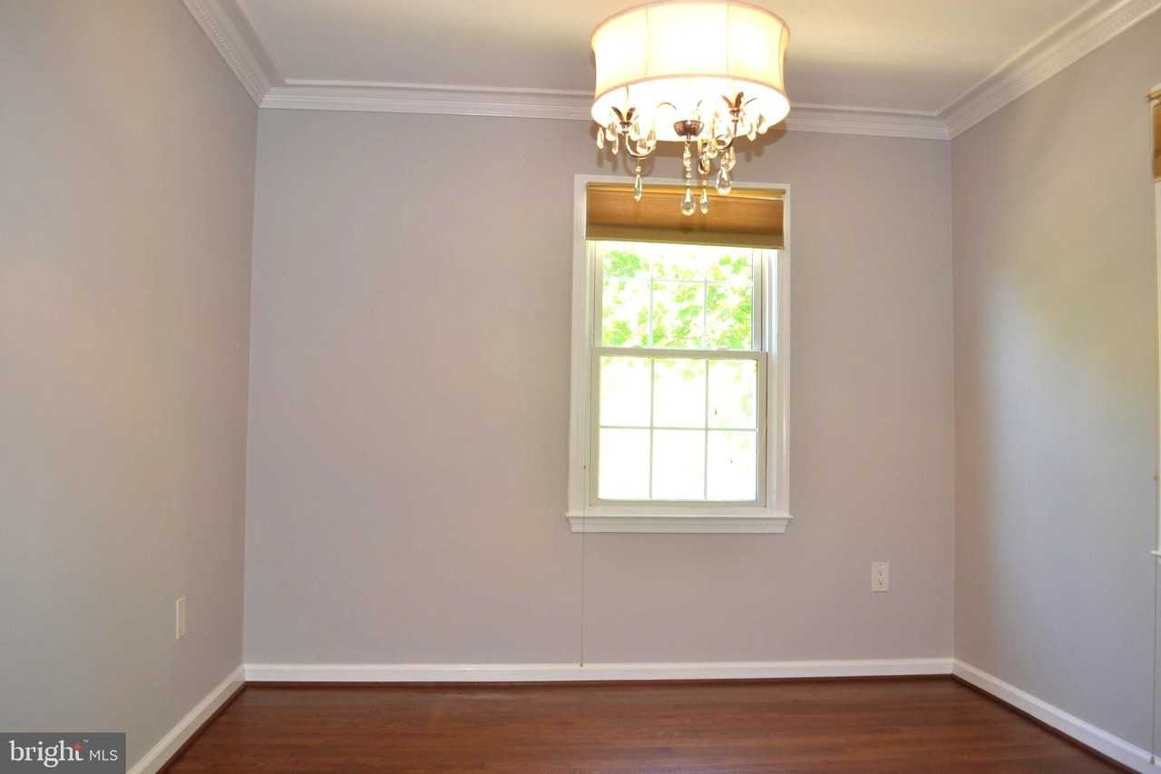 1 Ingleside Ct - Photo 4 of 22
