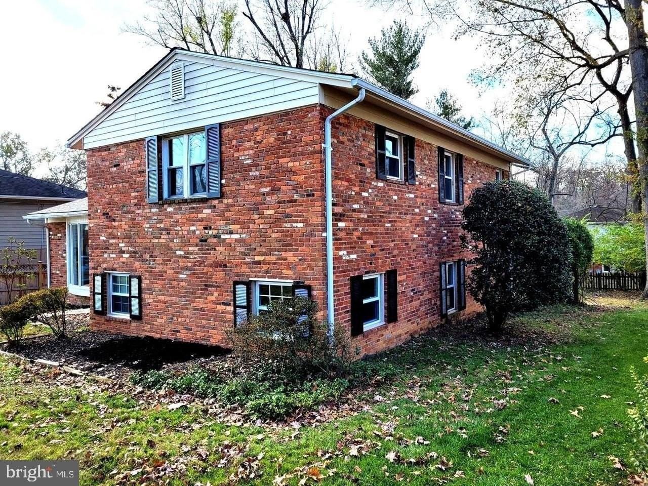 9118 Kirkdale Rd - Photo 3 of 23