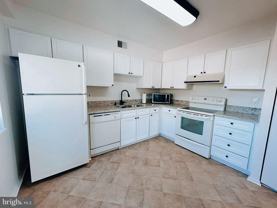 15100 Interlachen Dr #4-111 - Photo 1 of 1